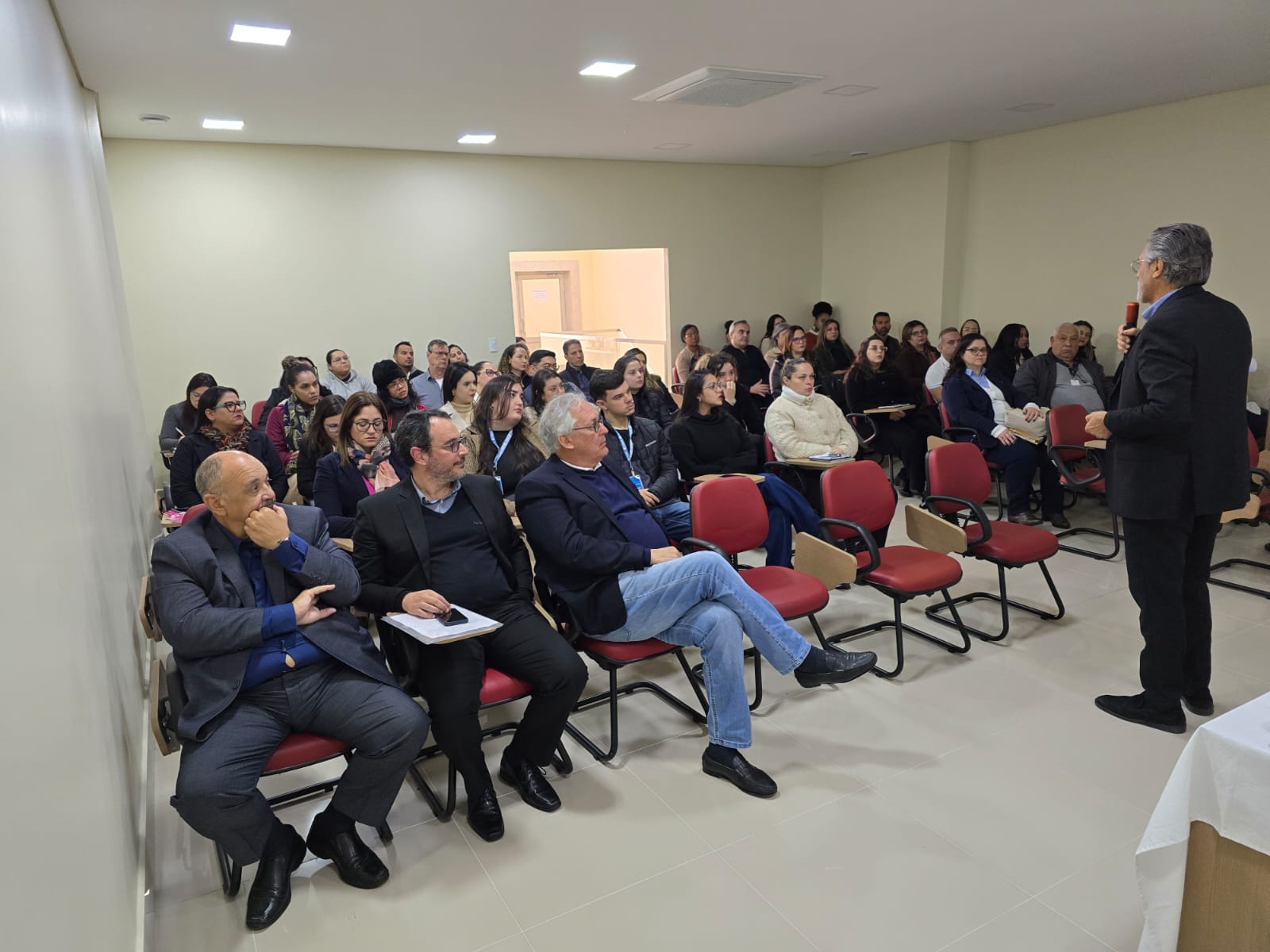 SUCESSO | Sindicato promoveu debate sobre trabalho aos domingos e feriados e Cláusulas da CCT dos comerciários